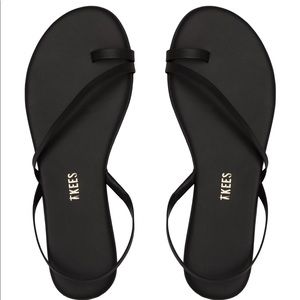 Tkees LC Black Leather Sandals